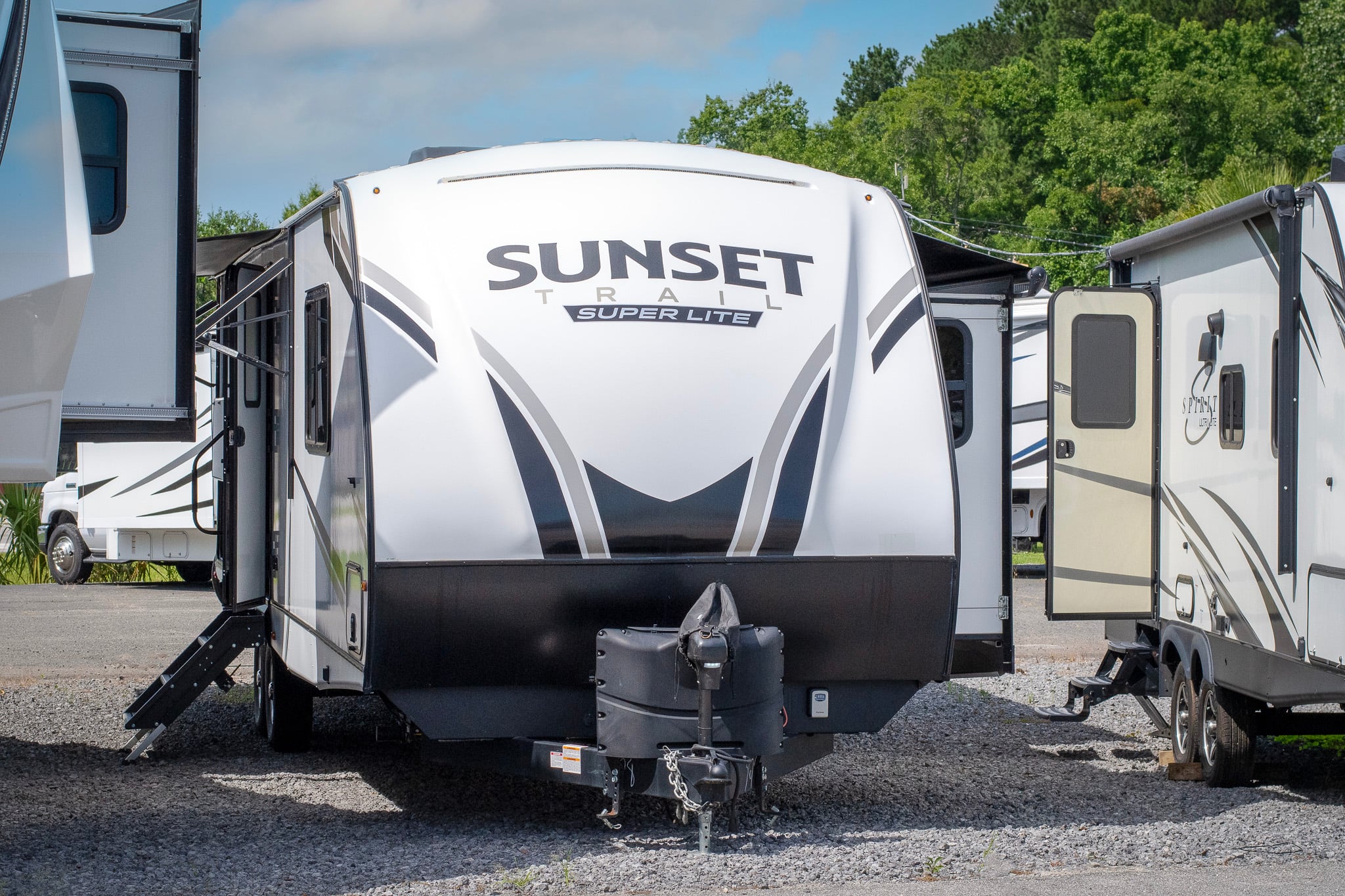2022 Sunset Trail camper RV rental available in Summerville SC